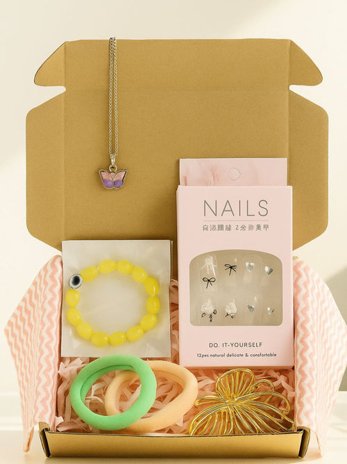 Blush Beauty  – Trendy Necklace, Nails & Cute Hair Accessories