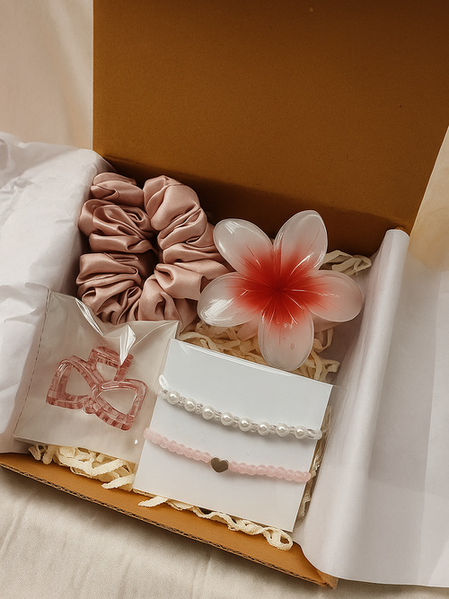 Aesthetic Gift Hamper for Women/Girls