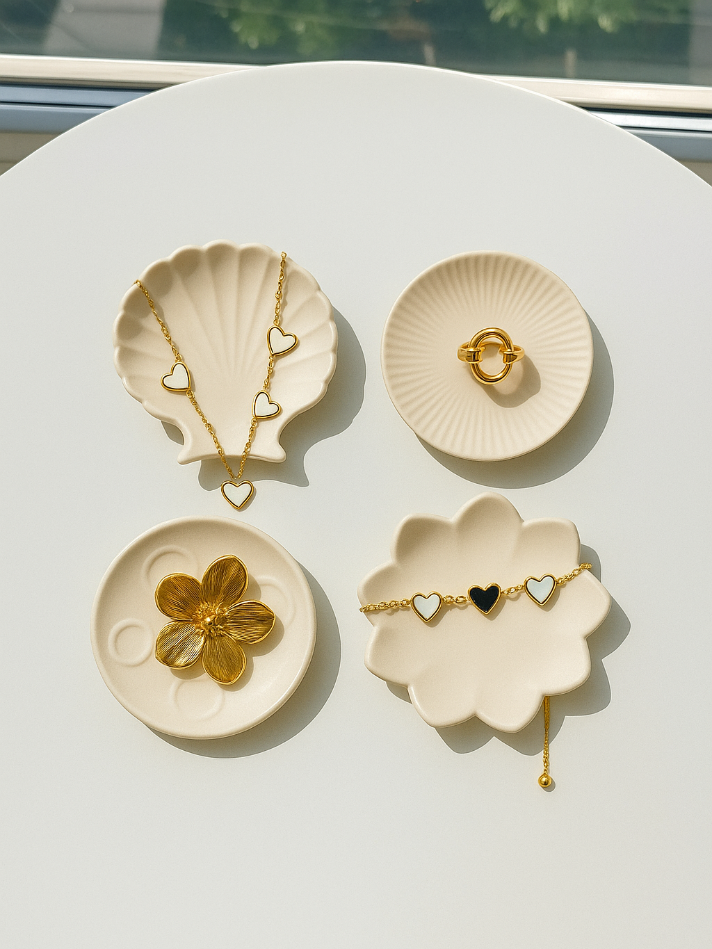 Minimalist Jewelry with Heart & Floral Motifs 🍀ㅤ