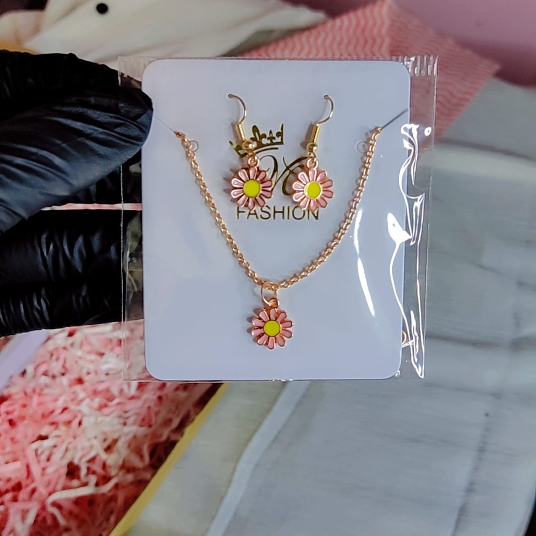 Elegant Korean Hamper for Girl-Women